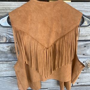 Vintage feel faux suede fringe vest